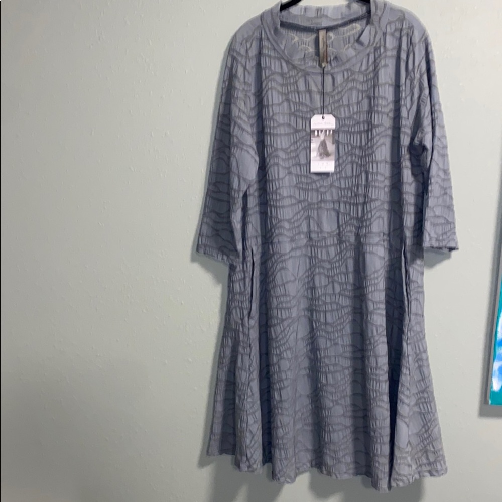 Cynthia Ashby  fit and flare dress